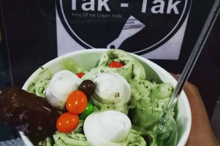 Taktak Ice Roll Tanjung Duren Jakarta